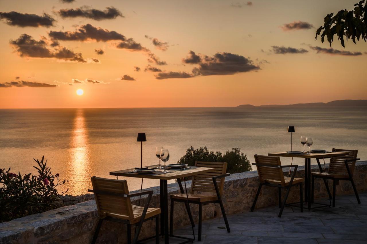 Aria Estate Suites & Spa Areopoli Zewnętrze zdjęcie